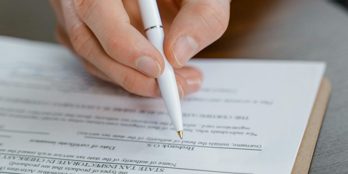 Signing a commercial lease agreement with confidence, backed by a thorough understanding of terms and rights.