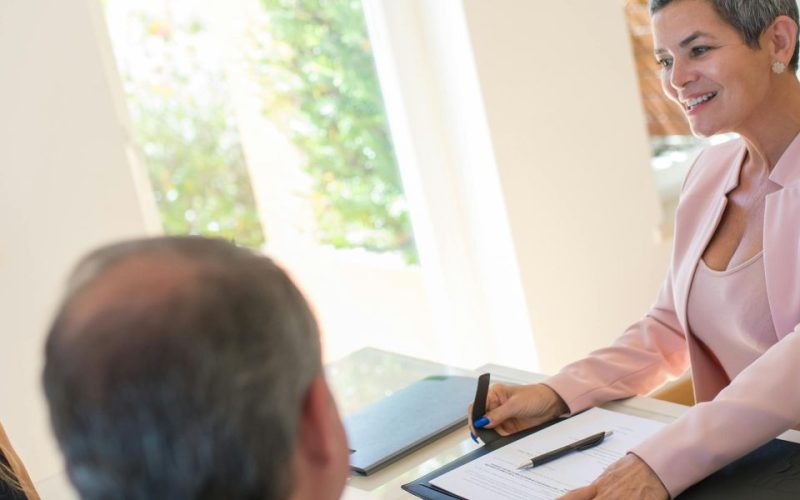 Real Estate Agent Commission in Dubai How Much Buyers Sellers and Tenants Pay