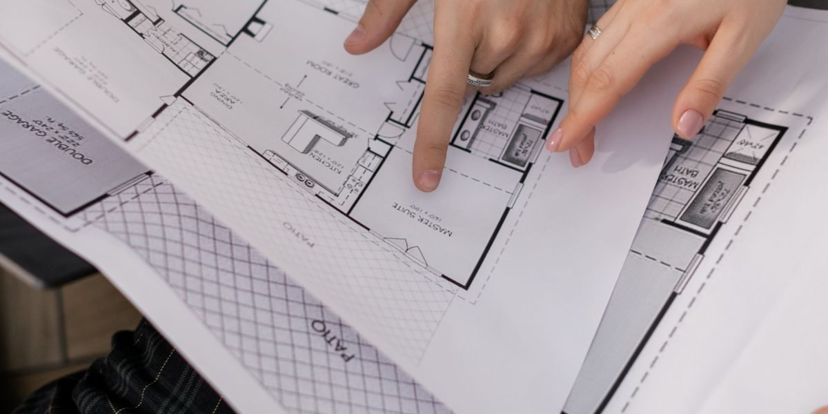 Navigating the complexities of the Dubai property market becomes easier with expert guidance from a trusted real estate agent.